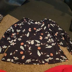 XL adjustable sleeve blouse